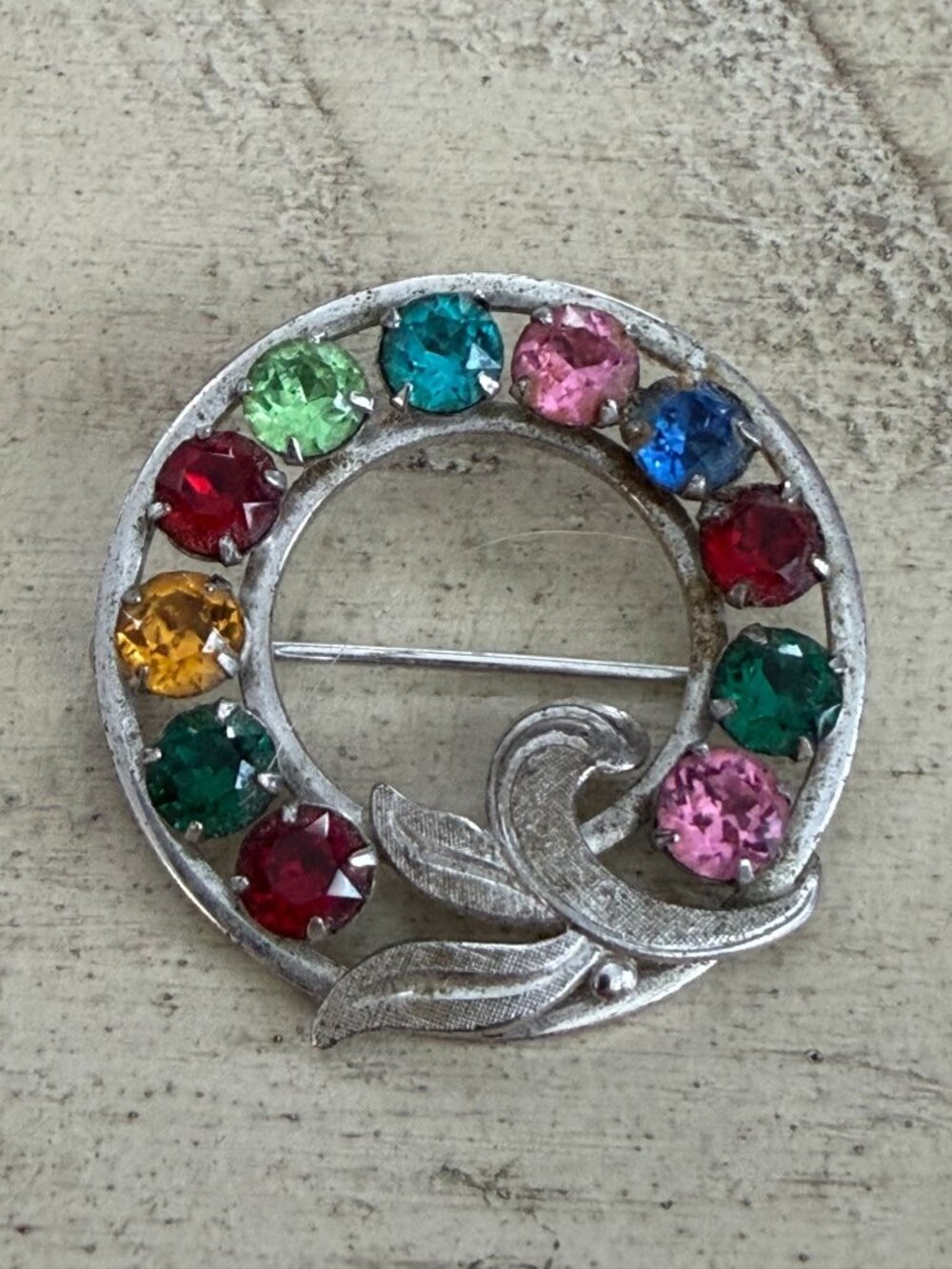 Vintage Van Dell Sterling Multi-Color Rainbow Rhinestone Wreath Circle Brooch 9g
